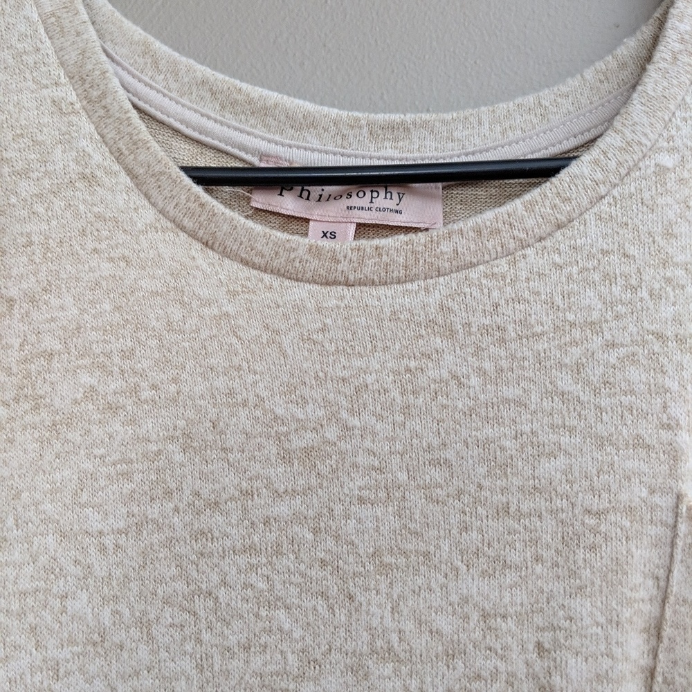 Short sleeved sweater